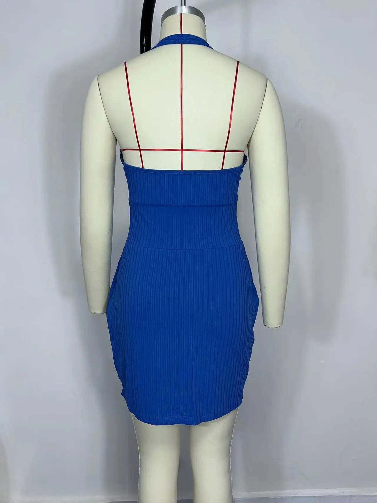 Backless Hanging Neck Solid Color Dres somè