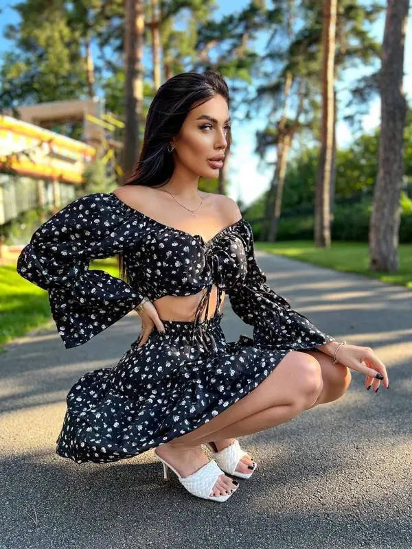 2025 Summer Beauty Dress Sexy Exposed Shoulder Short Top Printed Floral Short Skirt Suit