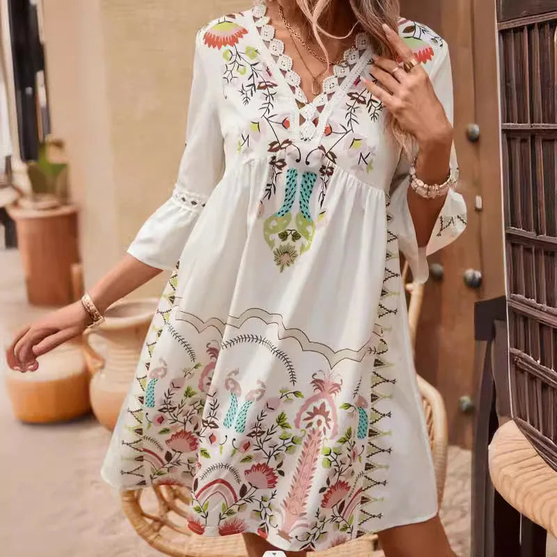 2025 summer new V-neck lace patchwork casual all-matching printed dress somè