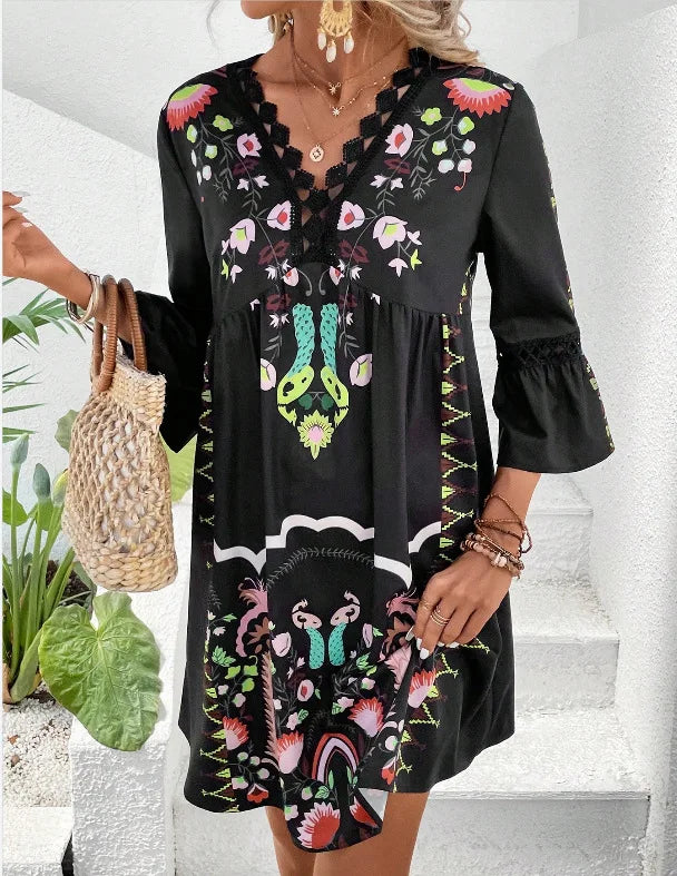 2025 summer new V-neck lace patchwork casual all-matching printed dress somè